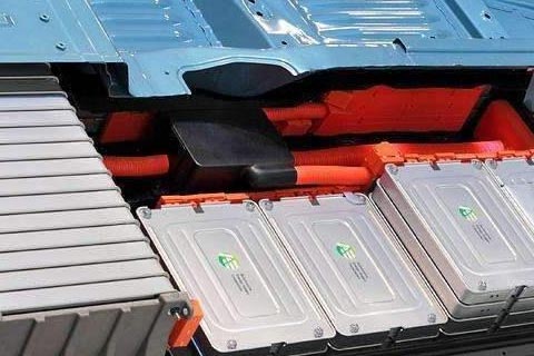 修水港口上门回收报废电池√光伏发电板回收价格√